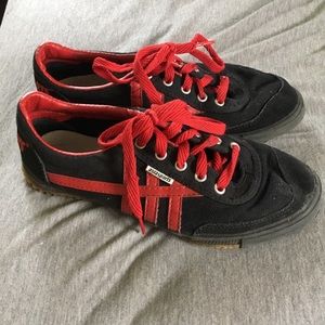 Asia sport sneakers shoes red laces